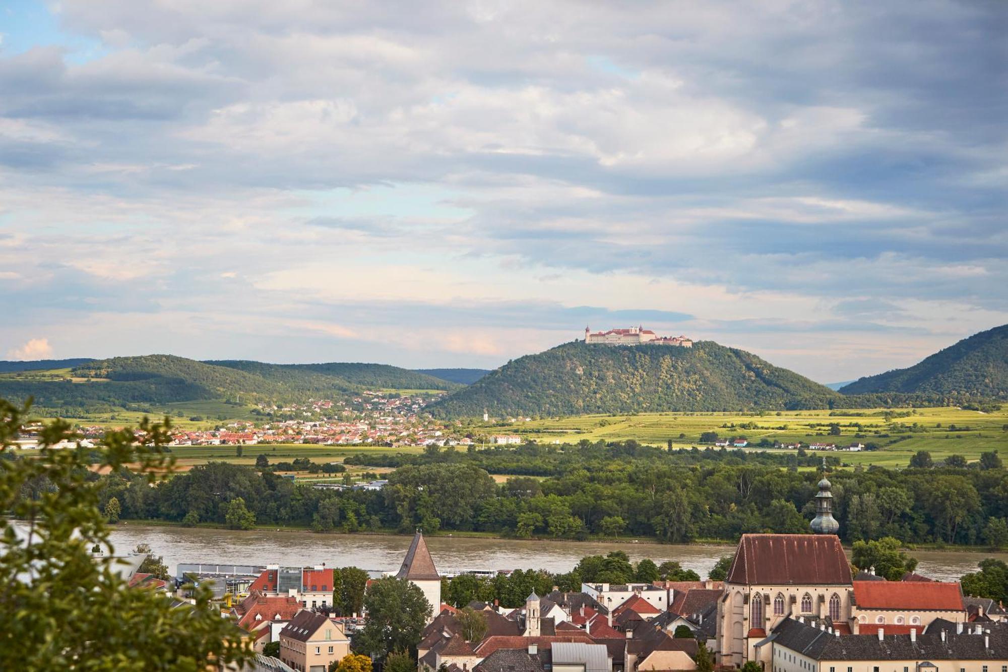 Steigenberger Hotel & Spa Krems Екстериор снимка