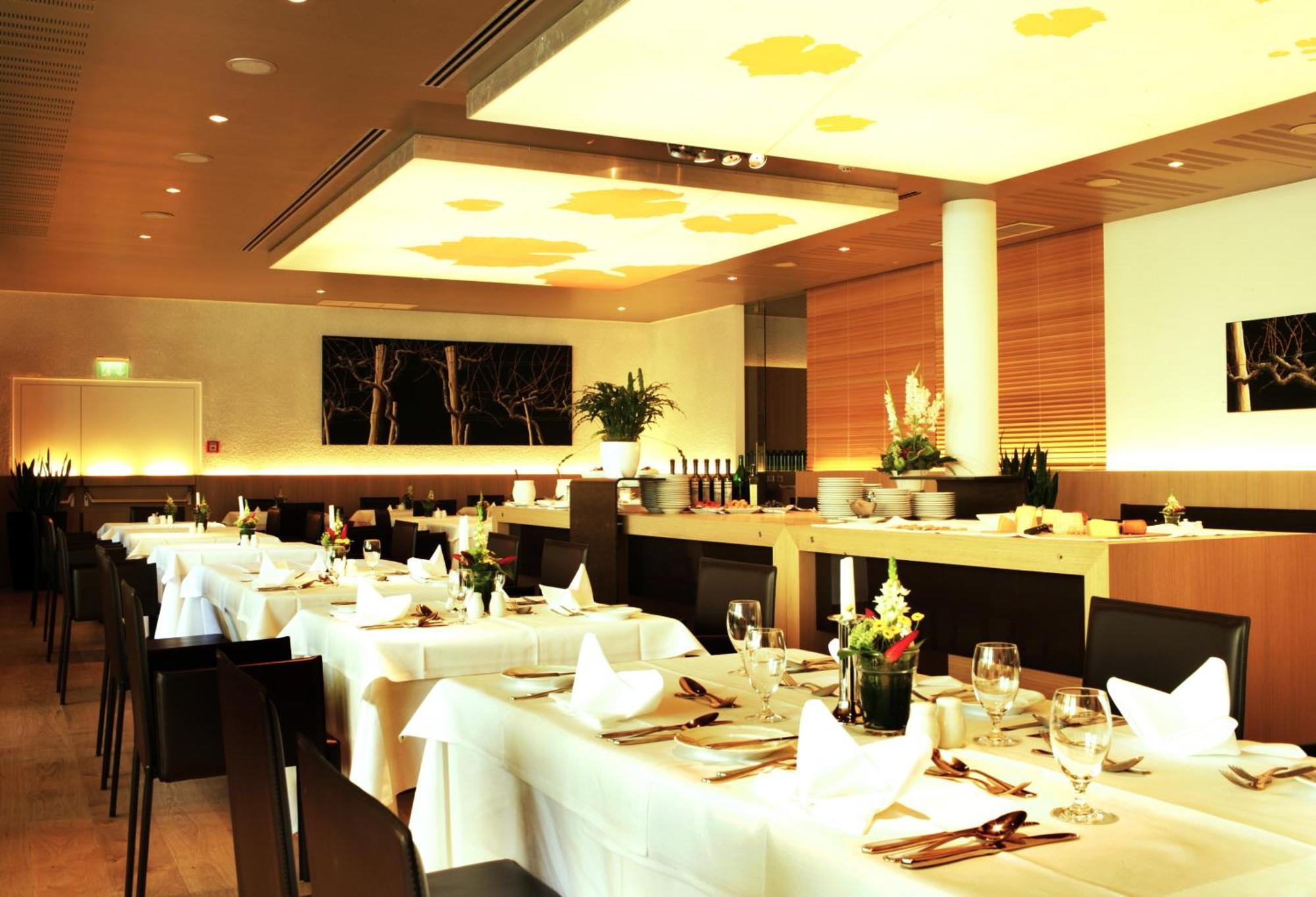 Steigenberger Hotel & Spa Krems Екстериор снимка